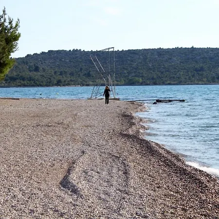 With A Parking Space Pirovac, Sibenik - 6277 ピロヴァッツ